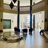 Luxury Oceanline Apartments-Shaza.