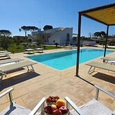 Villa Elysium With Pool And Garden