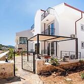 Kaş Eylül Suit Apart