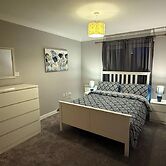 Quaint Bracknell Apartment With Two Bedrooms