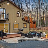 Stylish Renovated Home Open Layout, Coffee Bar + Near Hiking & Waterfa