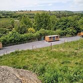 Tranquil Cabin Retreat in Llandovery