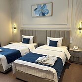 Emily Grand Palace Hotel