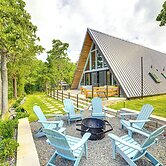 A-frame Cabin w/ Deck Near Cedar Creek Lake