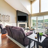 On-site Lake of the Ozarks Access: Camdenton Condo