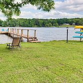 Newly Renovated Lake Bowen Home w/ Game Room!