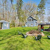 1 Mi to Lake Geneva: Cottage w/ On-site Hiking