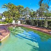 Sailfish Cove & RIVA Apartments