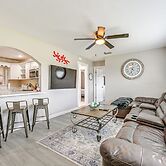 2 Mi to Fisherman's Village: Punta Gorda Home