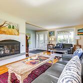 3 Mi to Cape Cod Bay: Marshfield Home w/ Balcony!