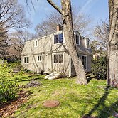 3 Mi to Cape Cod Bay: Marshfield Home w/ Balcony!