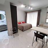 Seaside Apartment Near the City Center