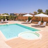 ng Lique Pool Garden Apartment