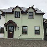 Dingle Holiday Haven - Comfortable 3 Bedroom House