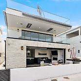 3BR w Hot Tub 3 Homes in From Sand Ocean Views