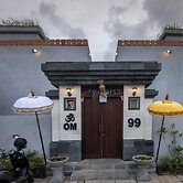 Om Villas Kedungu
