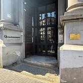 LA PIAZZA SUITE