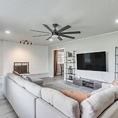 2 Mi to Lake Hefner: Modern Townhome!