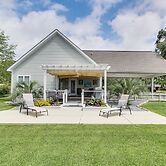 < 1 Mi to Shore & Pier: Relaxing Long Beach Escape