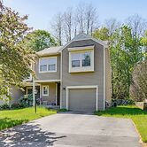 Private Yard & Grill: Quiet Getaway Near Albany!