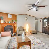 13 Mi to Okc: Edmond Home w/ Pool Access!