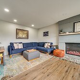 2 Blocks to Beach Park: Cozy Seattle Townhome