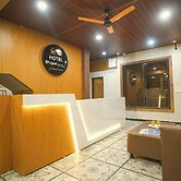 Bhopal Inn by Ten On Ten Stays