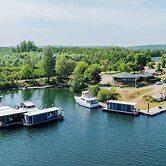 L'Escale Royale Port Ilon Seine Giverny