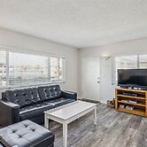 Beautiful 2 Bed Beach Condo #201 2 Bedroom Condo by Sunset Shores Cond