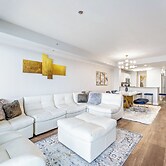 Lake Views At Blue Heron