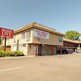 Rose City Inn and Suites