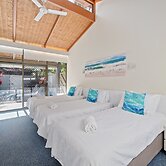 Charlesworth Nautilus Beach Resort