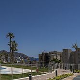 Sunset Cliffs Residence