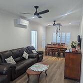 Immaculate Entire House in Chermside West 2-beds