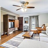 Pool Access: Energy Corridor Townhome in Houston!