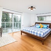 Luxury 180 degree Lake View