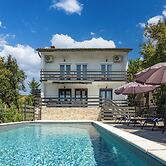 Villa Natali With Pool And Sea View