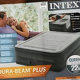 Modern North Seattle Getaway