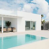 Villa Ainé by RSC Suites