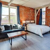 Steps to Shops & Eats: Dtwn Omaha Gem!