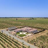 8 Mi to Lodi Lake: Luxe Home w/ On-site Vineyard