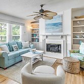 2 Blocks to Crystal Coast: Family-friendly Retreat