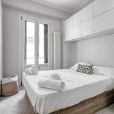 JOIVY Modern City Centre Flat