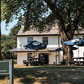The Coach & Horses Hotel