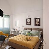 Madre Terra Airport Rooms and Suites