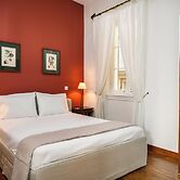 Nr 8 Ypapantis Deluxe Suites