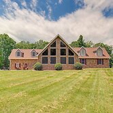 Lake Anna Retreat w/ Dock Access: Boating & Bbqs!