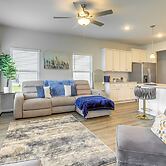 Walk to Dog Park & Playground: Hampton Haven!