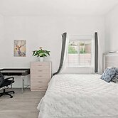 Relaxing Private Getaway With Bright Interiors