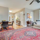 < 1 Mi to Xcel Energy Center: Walkable Hideaway!